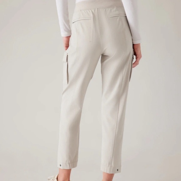 Athleta Endless Cargo Pant in Beige Size 8 - Picture 4 of 11